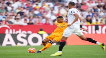 اللقاء المنتظر: ريال مدريد يصطدم بإشبيلية في الدوري الإسباني 2025 بالتشكيلتين والقنوات